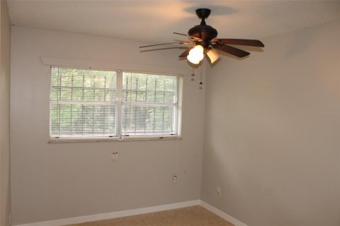 Villa ou maison à louer à Apopka, Floride: 3 chambres, 95.22 m2 № 2418898 - photo 4