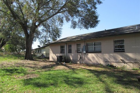 Villa ou maison à louer à Apopka, Floride: 3 chambres, 95.22 m2 № 2418898 - photo 17