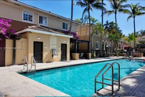 Снять в аренду кондоминиум в Авентура, Флорида 1 спальня, 79.8м2, № 2025488 - фото 13