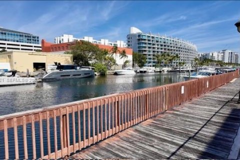 Снять в аренду кондоминиум в Авентура, Флорида 1 спальня, 79.8м2, № 2025488 - фото 18