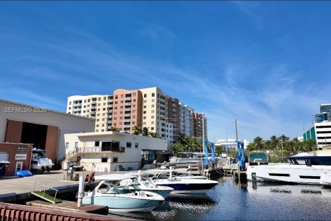 Снять в аренду кондоминиум в Авентура, Флорида 1 спальня, 79.8м2, № 2025488 - фото 19