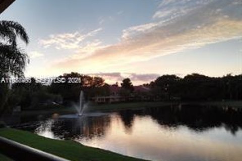 Condo in Coconut Creek, Florida, 1 bedroom  № 2050486 - photo 7