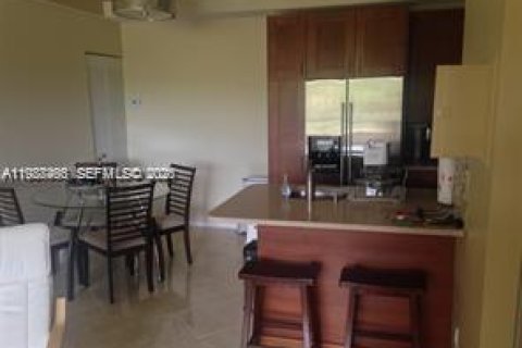 Condo in Coconut Creek, Florida, 1 bedroom  № 2050486 - photo 4