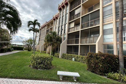 Condominio en Hallandale Beach, Florida, 2 dormitorios № 2076200