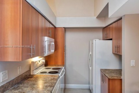 Снять в аренду кондоминиум в Делрей-Бич, Флорида 1 спальня, 52.03м2, № 2062577 - фото 10