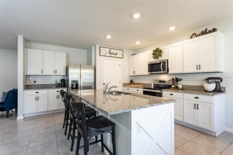 House in Ormond Beach, Florida 4 bedrooms, 216.83 sq.m. № 1651005 - photo 5