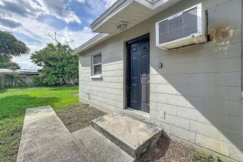 Duplex in Tampa, Florida 4 bedrooms, 120.4 sq.m. № 2431204 - photo 5