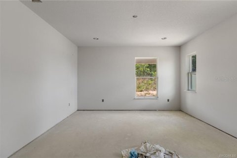 House in Inverness, Florida 3 bedrooms, 147.99 sq.m. № 2217459 - photo 15