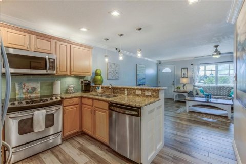Condo in Saint Pete Beach, Florida, 1 bedroom  № 1514739 - photo 8