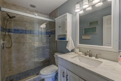 Condo in Saint Pete Beach, Florida, 1 bedroom  № 1514739 - photo 11