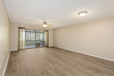 Condo in Bradenton, Florida, 2 bedrooms  № 1719486 - photo 11