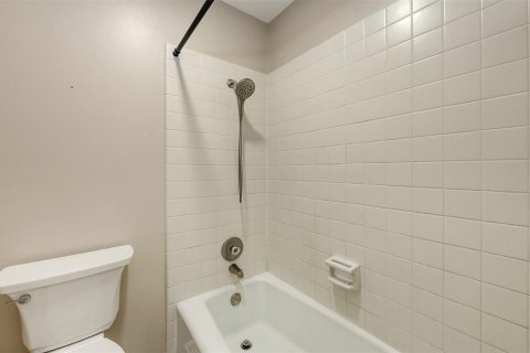 Condo in Bradenton, Florida, 2 bedrooms  № 1719486 - photo 25