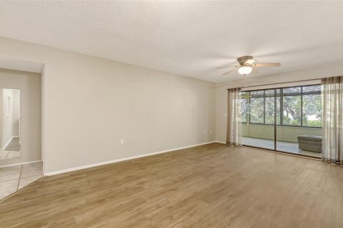 Condo in Bradenton, Florida, 2 bedrooms  № 1719486 - photo 13