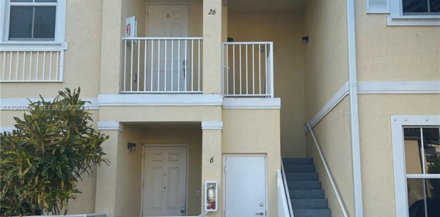 Condominio en Homestead, Florida, 3 dormitorios  № 2021869