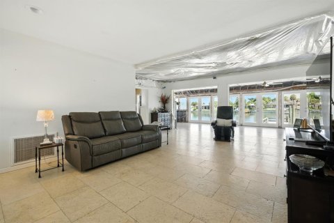 Villa ou maison à vendre à Saint Pete Beach, Floride: 2 chambres, 170.1 m2 № 1907562 - photo 6