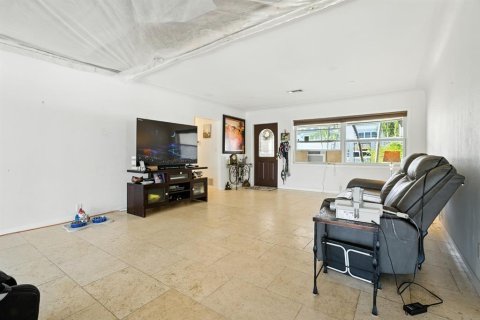 Villa ou maison à vendre à Saint Pete Beach, Floride: 2 chambres, 170.1 m2 № 1907562 - photo 8