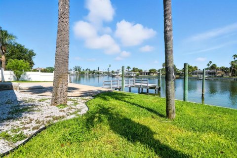 Villa ou maison à vendre à Saint Pete Beach, Floride: 2 chambres, 170.1 m2 № 1907562 - photo 27