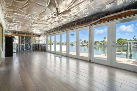 Villa ou maison à vendre à Saint Pete Beach, Floride: 2 chambres, 170.1 m2 № 1907562 - photo 4