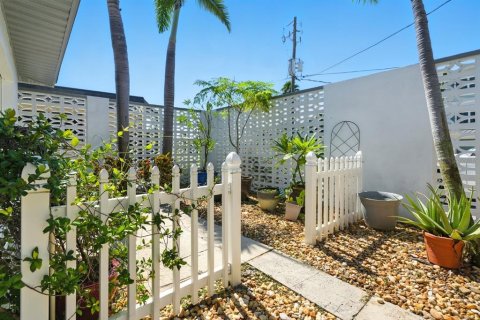 Villa ou maison à vendre à Saint Pete Beach, Floride: 2 chambres, 170.1 m2 № 1907562 - photo 24