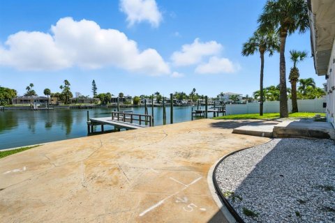 Villa ou maison à vendre à Saint Pete Beach, Floride: 2 chambres, 170.1 m2 № 1907562 - photo 29