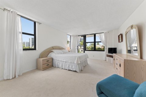 Condominio en venta en Highland Beach, Florida, 2 dormitorios, 144.56 m2 № 2261544 - foto 24