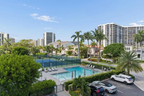 Condominio en Highland Beach, Florida, 2 dormitorios № 2261544