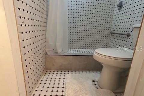 Condo in Orlando, Florida, 3 bedrooms  № 2203840 - photo 14