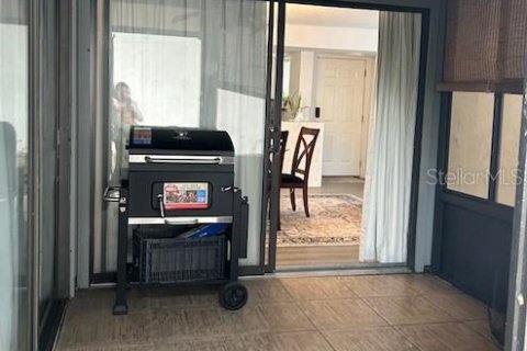 Condo in Orlando, Florida, 3 bedrooms  № 2203840 - photo 24