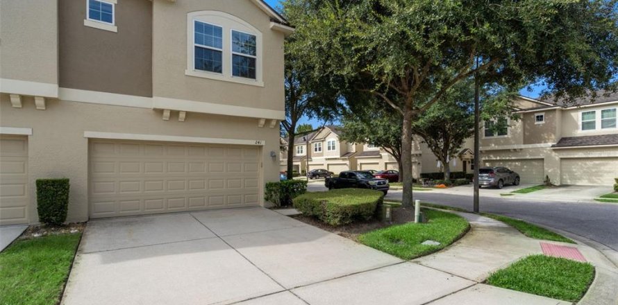 Touwnhouse à Oviedo, Floride 3 chambres, 143.07 m2 № 1899033