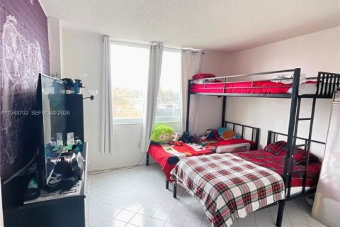 Снять в аренду кондоминиум в Холливуд, Флорида 2 спальни, 102.19м2, № 2000564 - фото 14