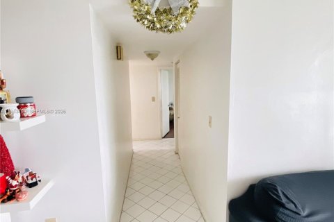 Снять в аренду кондоминиум в Холливуд, Флорида 2 спальни, 102.19м2, № 2000564 - фото 12