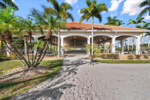 Villa ou maison à vendre à Wellington, Floride: 6 chambres, 311.22 m2 № 2088362 - photo 7