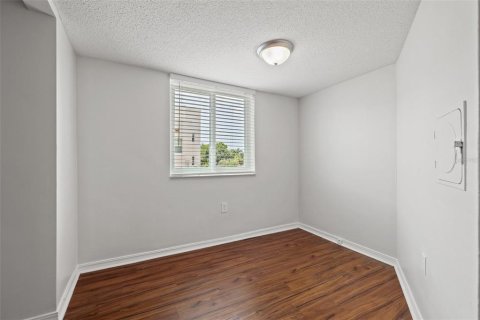 Condominio en venta en Saint Petersburg, Florida, 1 dormitorio, 88.26 m2 № 1274149 - foto 16