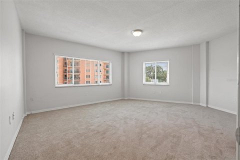 Condominio en venta en Saint Petersburg, Florida, 1 dormitorio, 88.26 m2 № 1274149 - foto 18