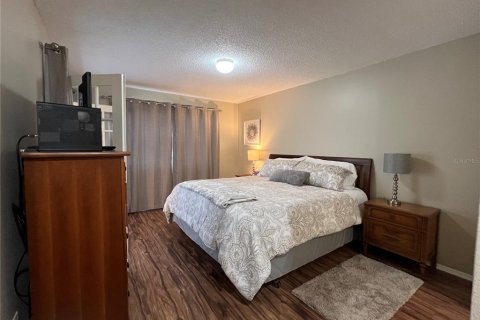 Copropriété à louer à New Port Richey, Floride: 2 chambres, 73.58 m2 № 1720600 - photo 11