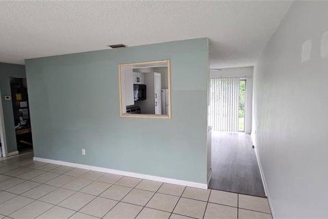 Appartement à louer à DeLand, Floride: 2 chambres, 80.82 m2 № 2405758 - photo 2