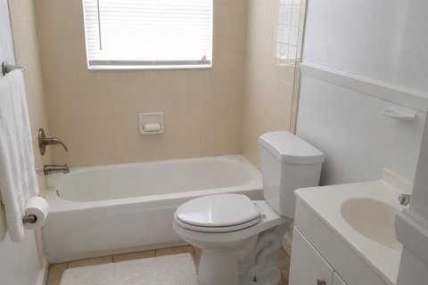 Propiedad comercial en venta en Saint Petersburg, Florida, 120.68 m2 № 2287317 - foto 4