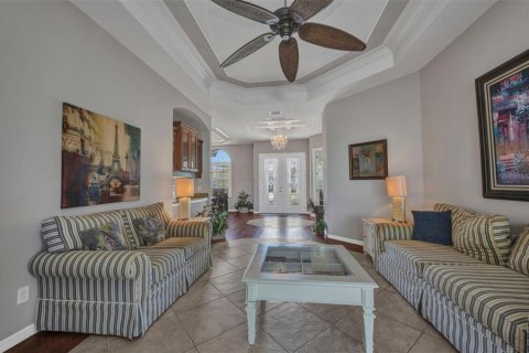 House in North Port, Florida 4 bedrooms, 294.69 sq.m. № 1866499 - photo 3