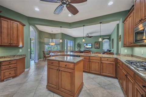 House in North Port, Florida 4 bedrooms, 294.69 sq.m. № 1866499 - photo 11