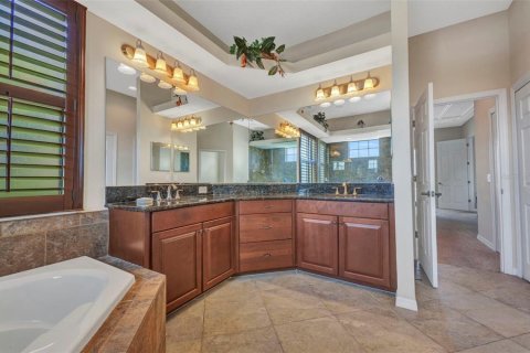 House in North Port, Florida 4 bedrooms, 294.69 sq.m. № 1866499 - photo 26