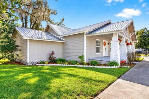 House in High Springs, Florida 3 bedrooms, 127.46 sq.m. № 2420026 - photo 4