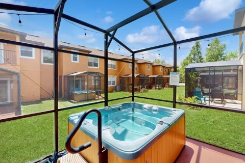 Townhouse in Kissimmee, Florida 4 bedrooms, 172.05 sq.m. № 1912987 - photo 3