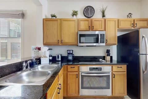 Townhouse in Kissimmee, Florida 4 bedrooms, 172.05 sq.m. № 1912987 - photo 13