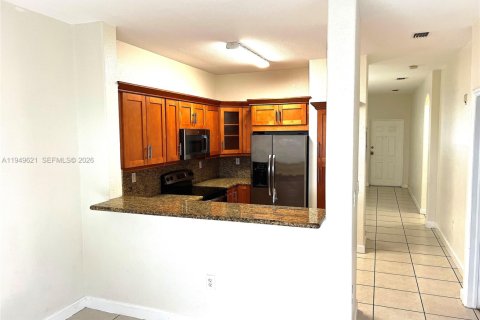 Apartment in Homestead, Florida 3 bedrooms, 108.32 sq.m. № 2031390 - photo 4