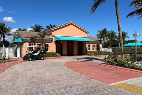 Apartment in Homestead, Florida 3 bedrooms, 108.32 sq.m. № 2031390 - photo 18