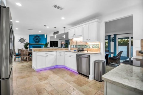 Casa en alquiler en Sarasota, Florida, 4 dormitorios, 254.83 m2 № 1534005 - foto 17