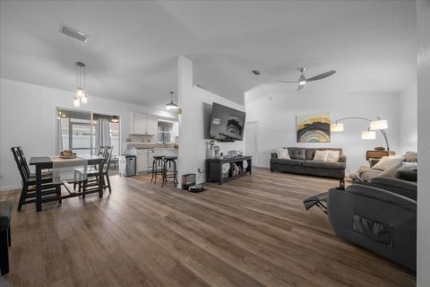 Casa en venta en Ocala, Florida, 3 dormitorios, 133.22 m2 № 1904957 - foto 10