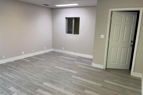Commercial property in Lake City, Florida 692.49 sq.m. № 1653263 - photo 4