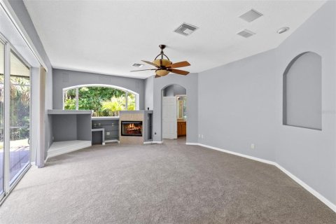 House in Oviedo, Florida 4 bedrooms, 261.61 sq.m. № 2216904 - photo 19