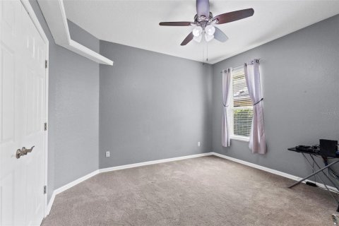 House in Oviedo, Florida 4 bedrooms, 261.61 sq.m. № 2216904 - photo 25